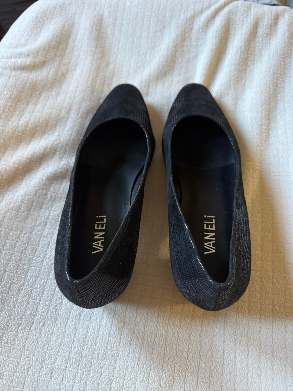 VANELi Black Textured Low Heel Pumps | Classic Career & Dress Shoes - Picture 6 of 12